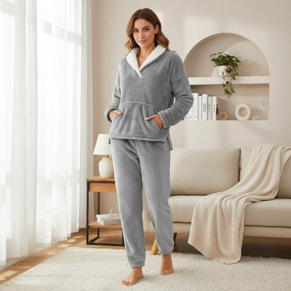 Soft Women’s Winter Pyjamas – Cozy Fleece 2 Piece Loungewear