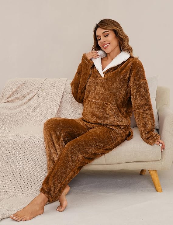 soft women’s winter pyjamas – cozy fleece 2 piece loungewear